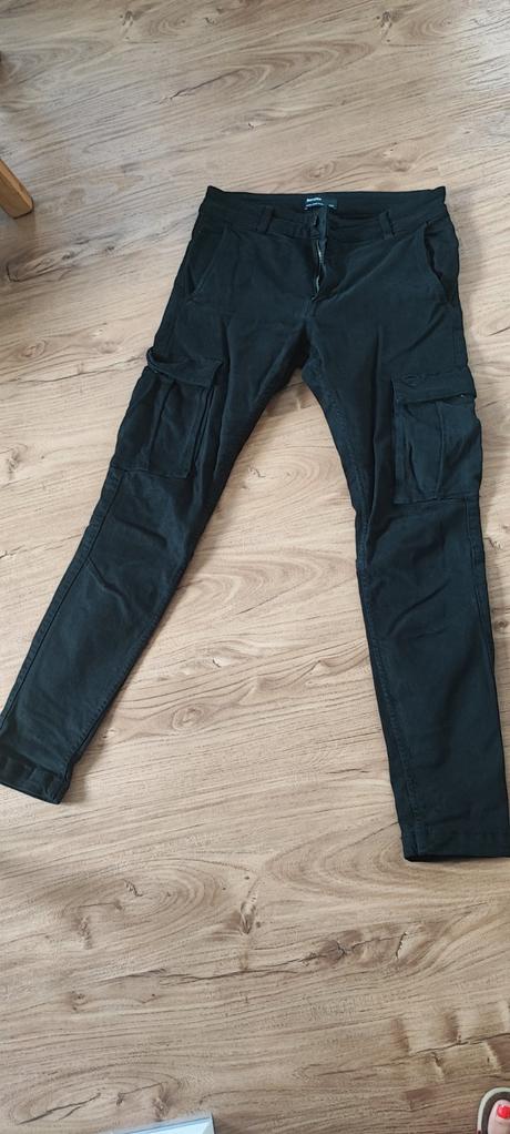 Nohavice, bershka,38