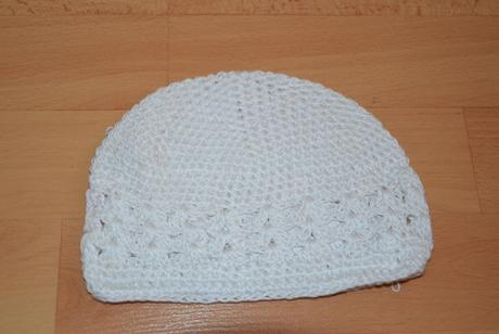 Čiapka hackovana s kvietkom, <50 - 92