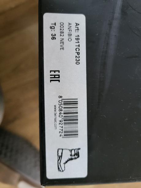 Predám krásne poltopánky značky twinset, 36