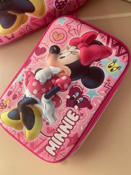 Batoh a peračník minnie,