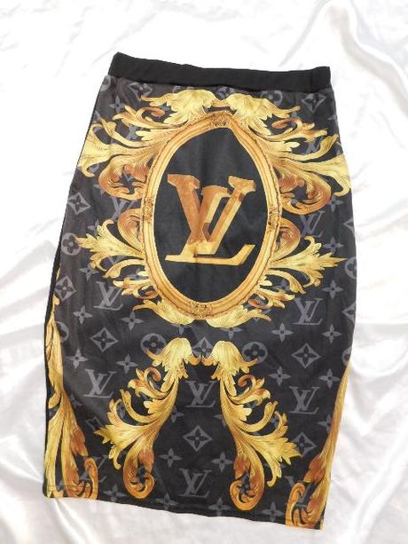 Pekna trendy sukna, 38