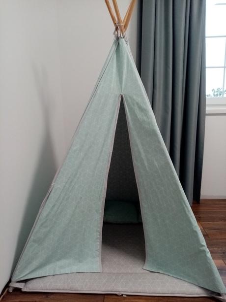 Teepee play to,