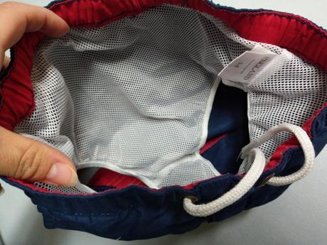 Plavkové šortky, 104