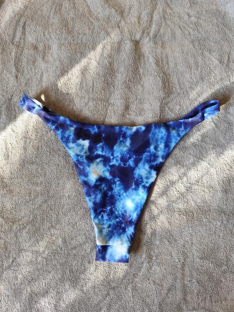 Modro biele plavkové bikiny, veľ. l, nepoužíté, l