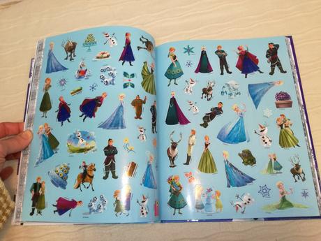 My mega book of fun - disney pixar nsp19,