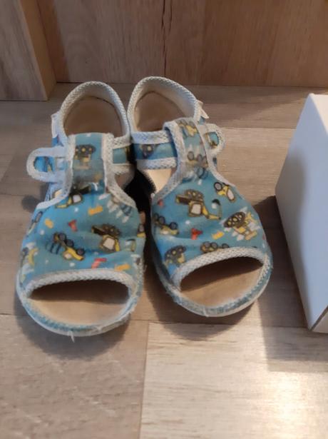 Papucky zn. manik v. 26, manik,26