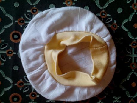 Baretka pre novorodenca, <50