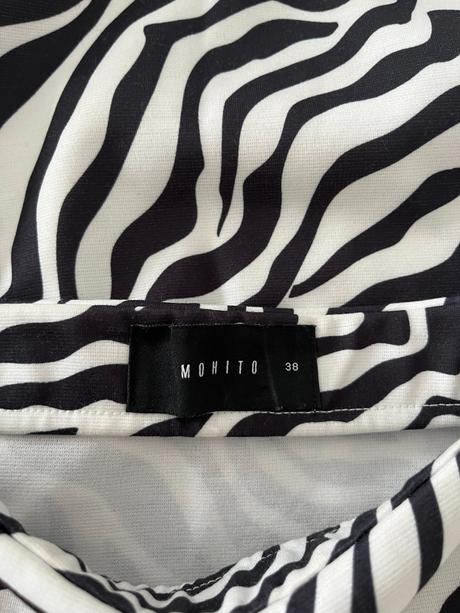 Čiernobiela pruhovaná zebrovaná mini sukna, mohito,m