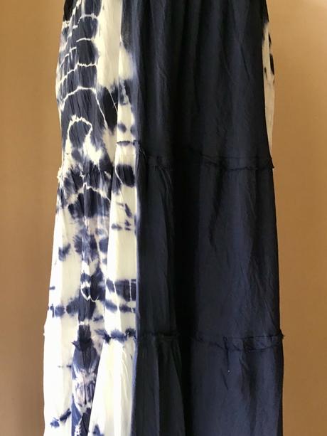 Krasne dlhé saty s krajkou a batikou, m