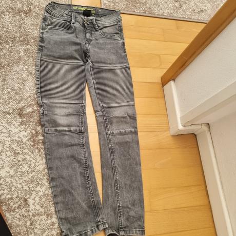 Motorkarske rifle, chapter young,146