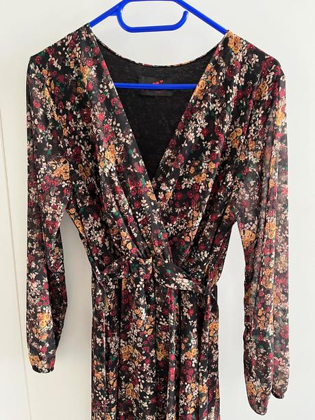 Kvietkované midi šaty, s