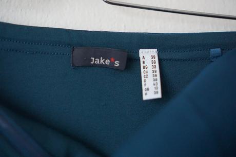 Spoločenské šaty, 38