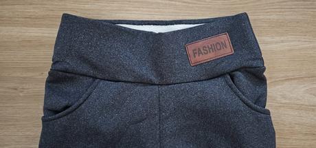 Šedé zateplené legíny, s