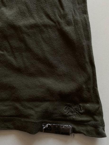 Tričko s aplikáciou na chrbte, s