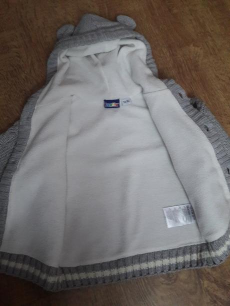 Zatepleny svetrik, lupilu,74