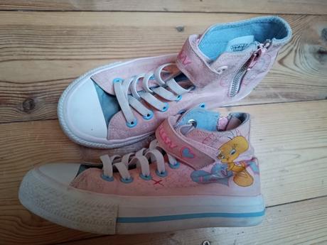 Tenisky looney tunes, 30