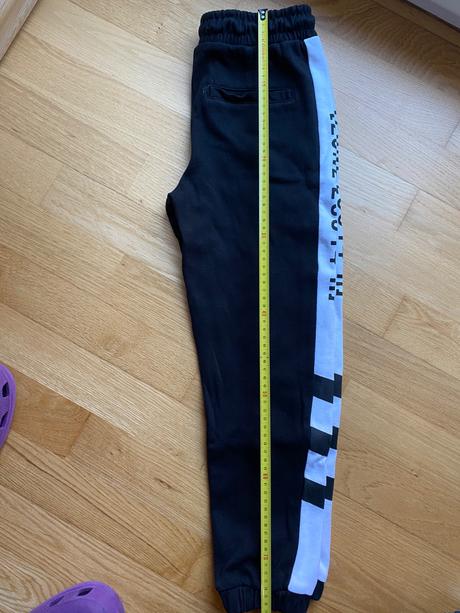 Teplaky v top stave, reserved,140