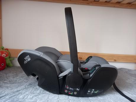 Autosedačka - vajíčko, britax