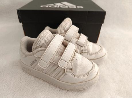 Tenisky adidas, adidas,23