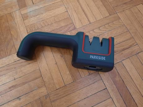 Brúska na nože+ otvárak na fľašu, 