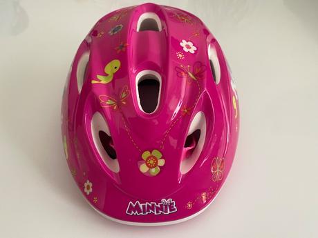 Dievcenska prilba, s