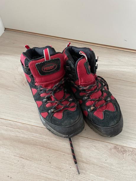 Turisticke topanky peddy, 33