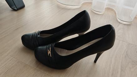 Kozene cierne lodicky, 40