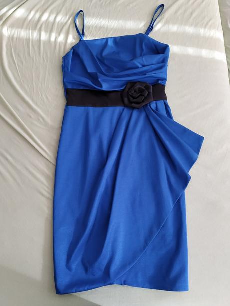 Spoločenské šaty, 38