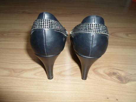 Topanky na opetku, 37