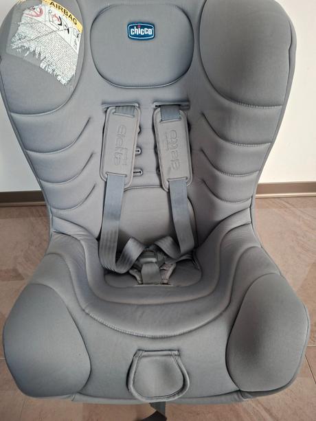 Autoaedačka chicco eletta comfort 0 -18 kg, chicco