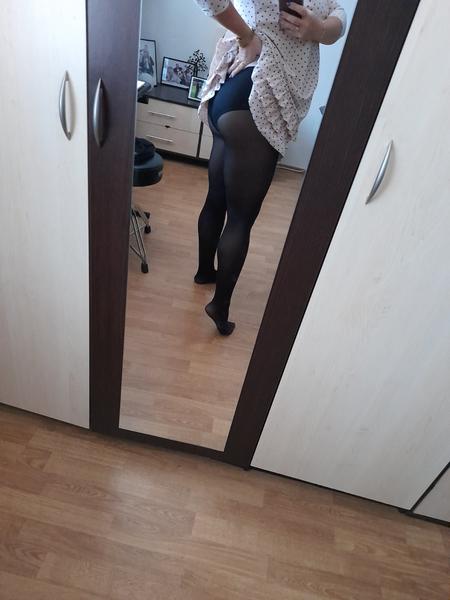 Koľko kilogramov má osoba na fotke?