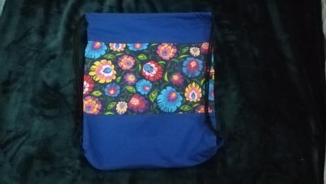 Folklórny kvietkovany vak,