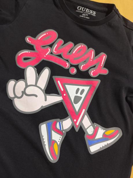 Tričká guess, guess,122