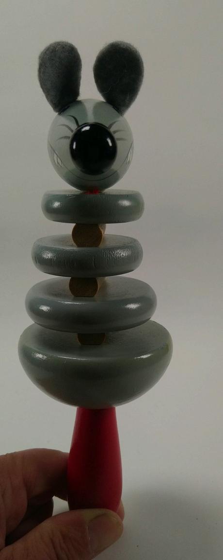 Drevená sivá myška do ruky, 19 cm, 