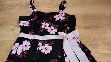 Šaty na prilezitost, 140