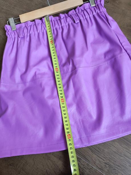 Dámska sukňa koženkova, m