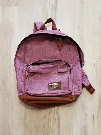 Dámsky ruksak,