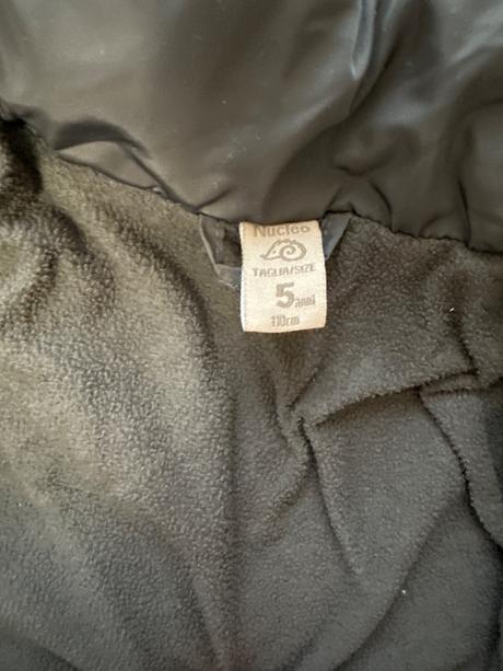 Prechodná  bunda s volanikmi, 110