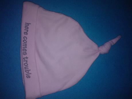 Ciapka s nadpisom, 80