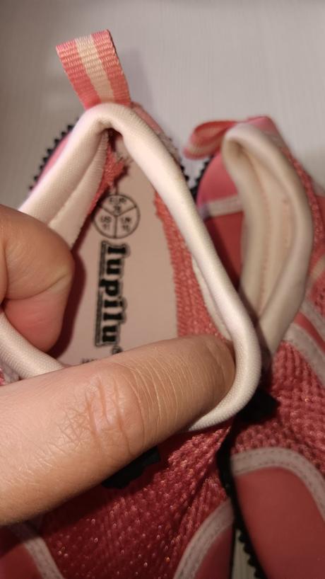 Nikdy nenosená obuv do vody, lupilu,28