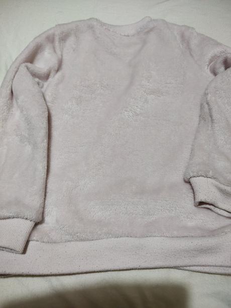 Plyšový pulóver, 116