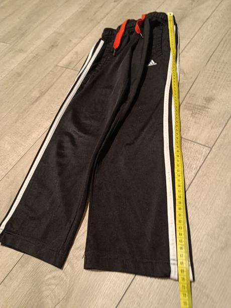 Čierne tepláky adidas, adidas,128