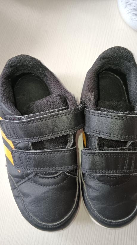 Tenisky k nákupu zadarmo, adidas,26
