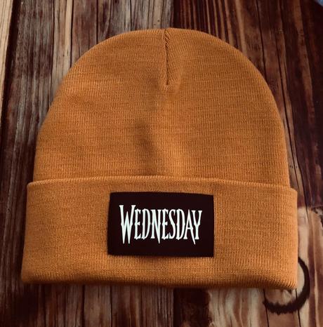 Nove čiapky wednesday,