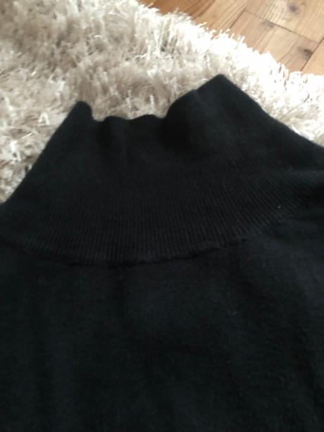 Čierny sveter, reserved,152