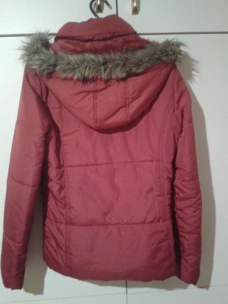 Červená vetrovka, m