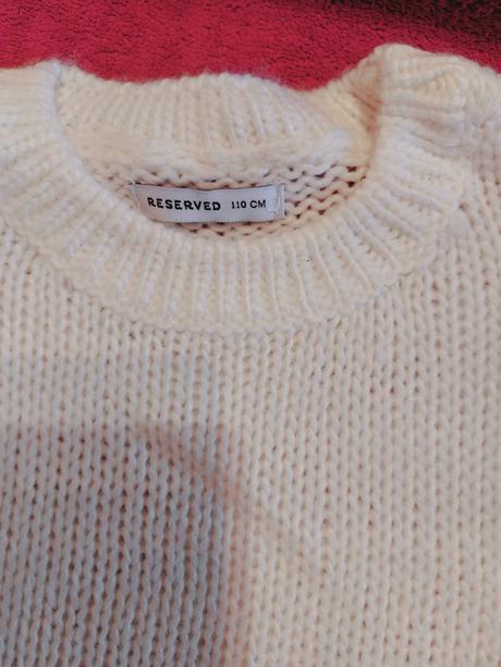 Sveter, reserved,104