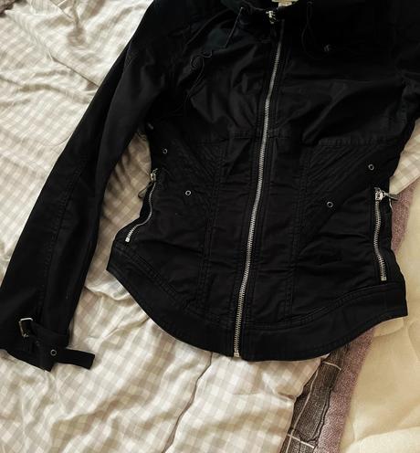 Štýlová bunda do pásu, xs