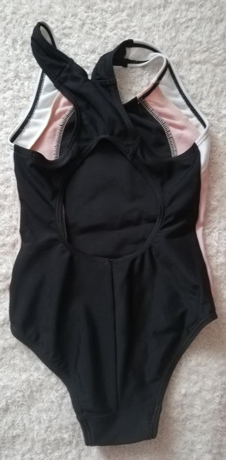 Plavky pre dievčatko, 98