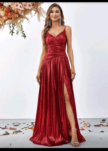 Červené spoločenské šaty, l